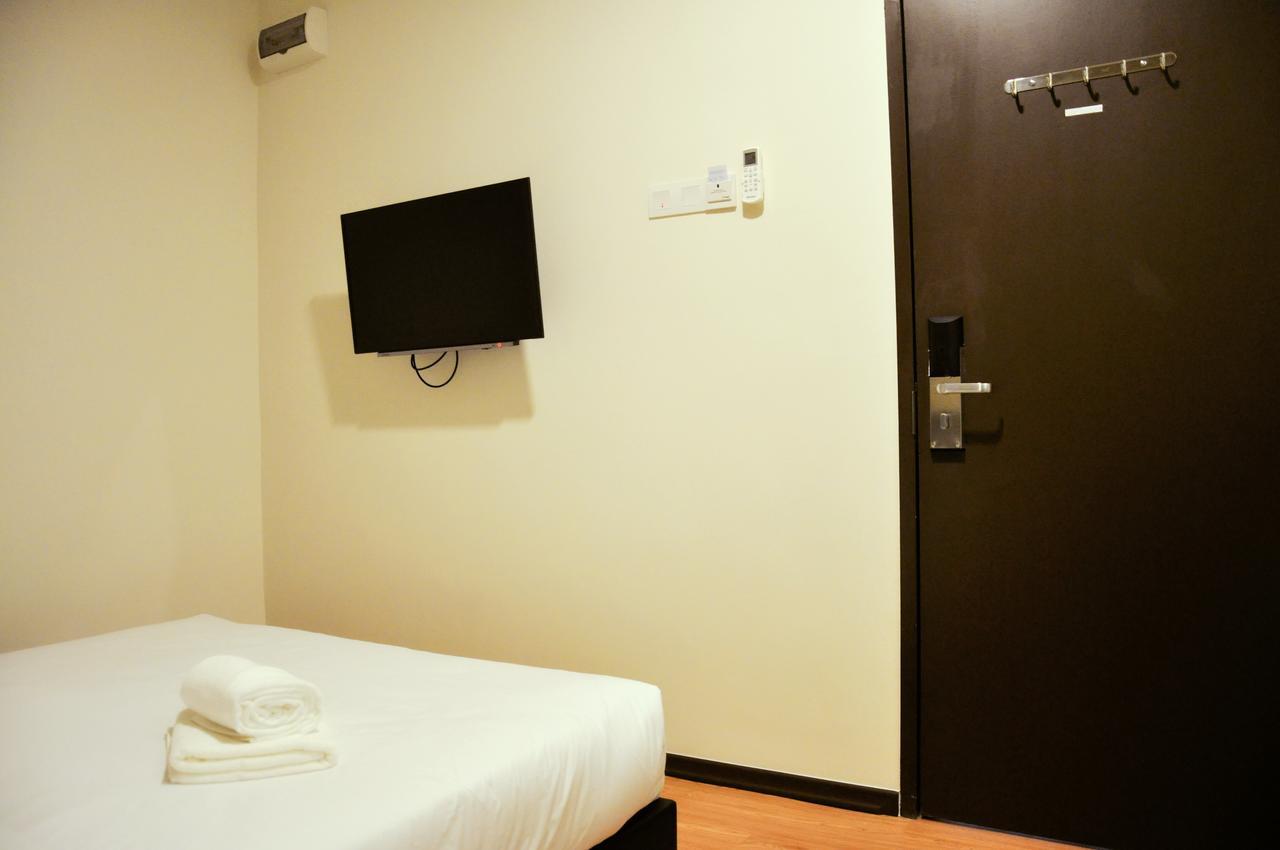 Gem Hotel Nusajaya  Extérieur photo