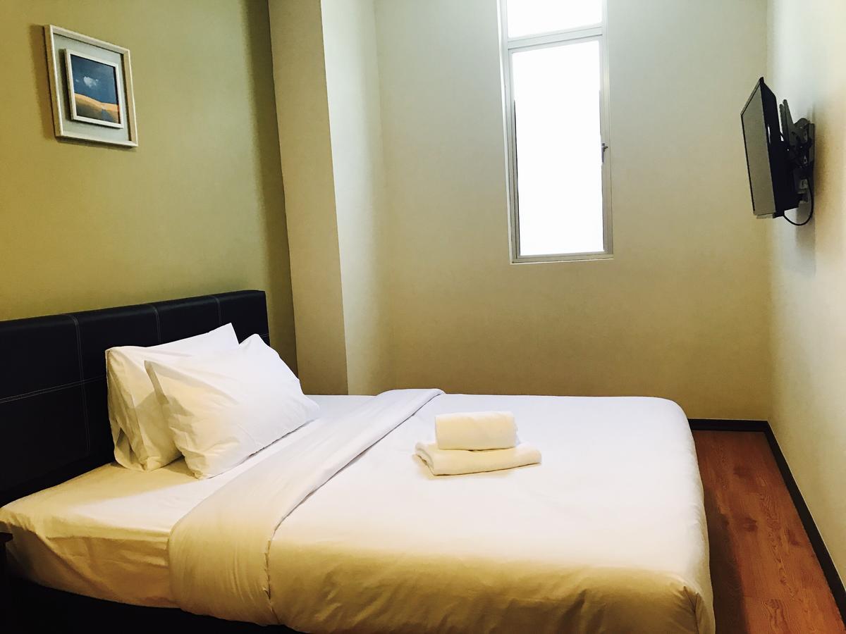 Gem Hotel Nusajaya  Extérieur photo