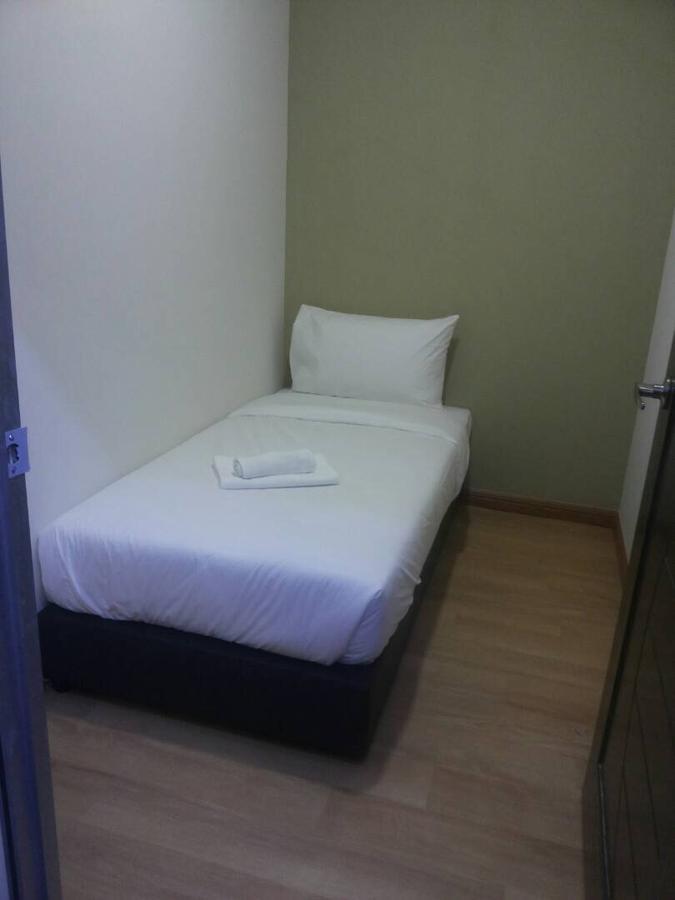 Gem Hotel Nusajaya  Extérieur photo