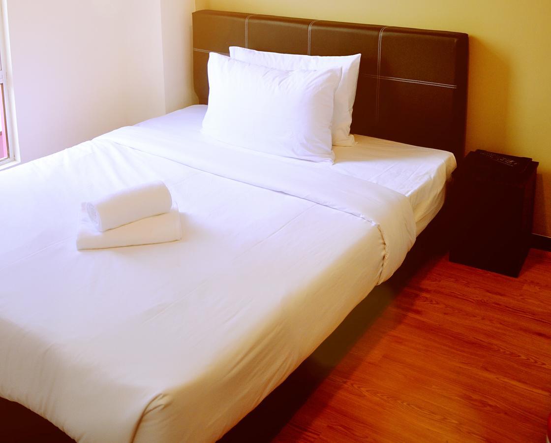 Gem Hotel Nusajaya  Extérieur photo