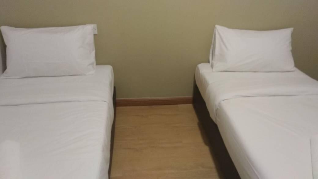 Gem Hotel Nusajaya  Extérieur photo