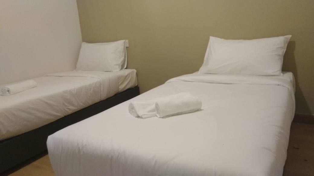Gem Hotel Nusajaya  Extérieur photo